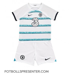 Chelsea Bortatröja Barn 2022-23 Kortärmad (+ korta byxor)